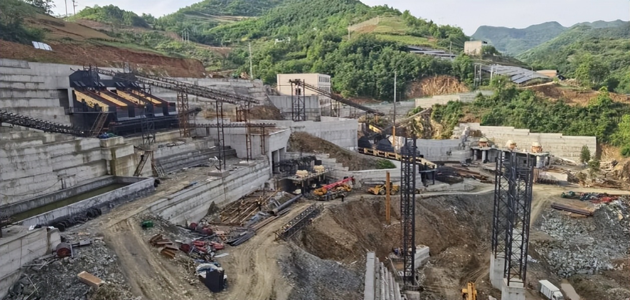 助力西十高铁建设，磊蒙湖北骨料项目迅速建设中(图1)