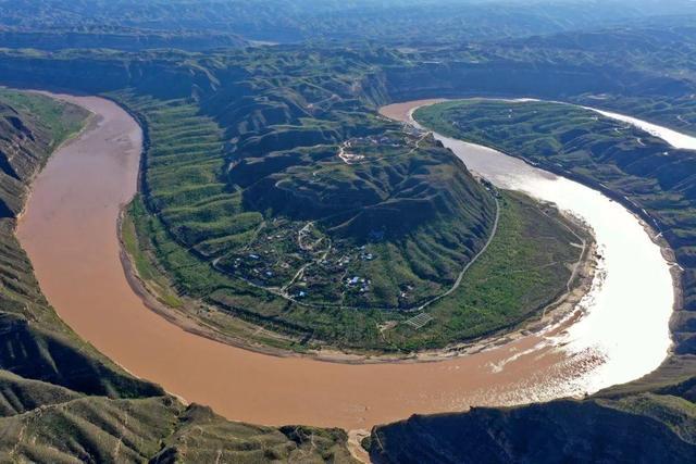黄河已成“地上悬河”？河床高出十多米，为什么不把泥沙挖走呢？(图7)