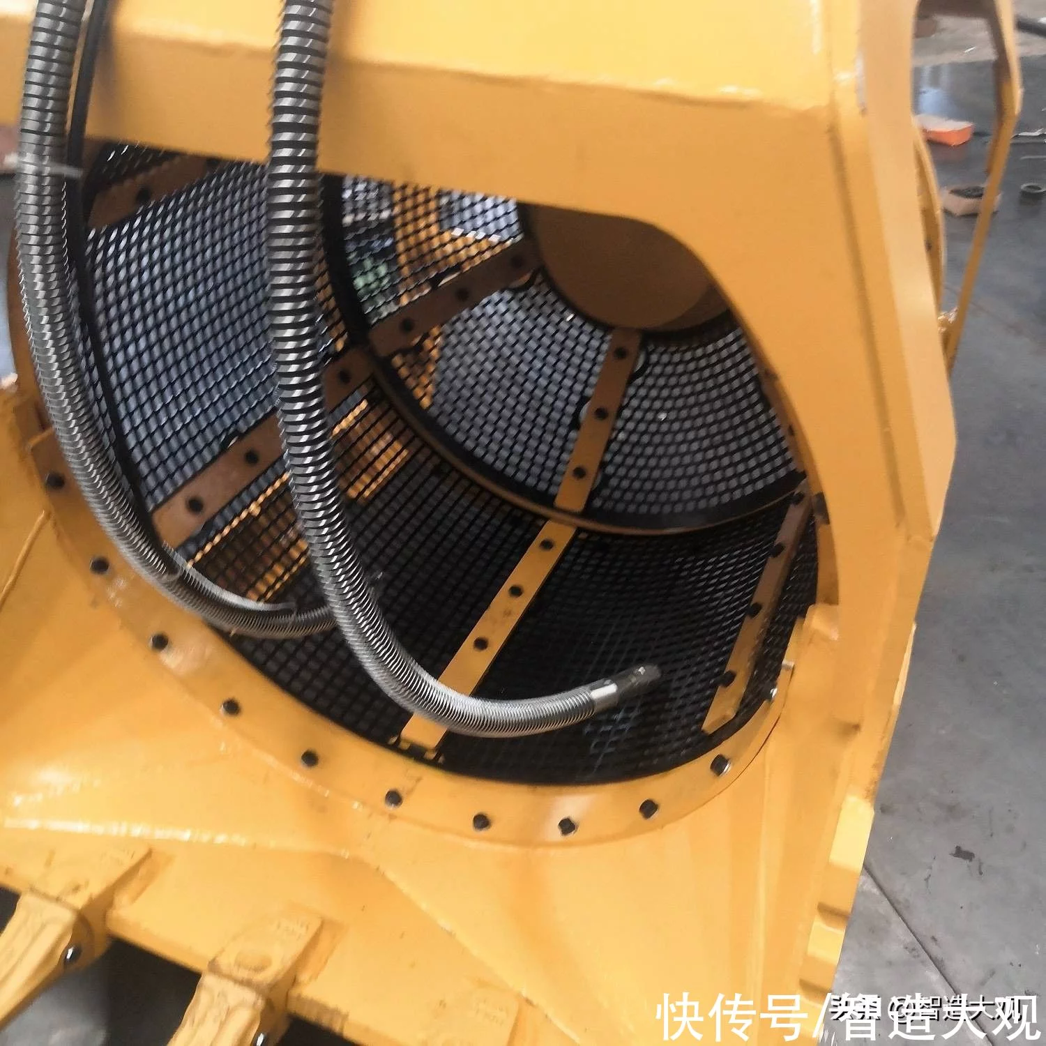 180-260挖掘机滚筒筛，筛沙筛石斗，实拍简介(图2)