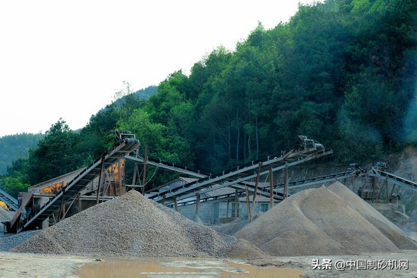 砂石不干净，达不到用砂标准怎么办？使用这2个设备，轻松解决(图1)