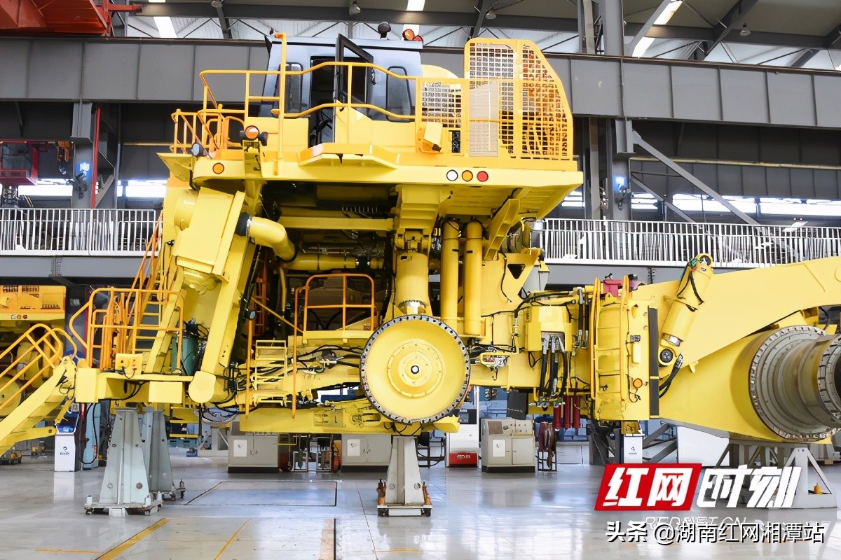 全国首台！湘电集团力推百吨级纯电力矿用车(图2)