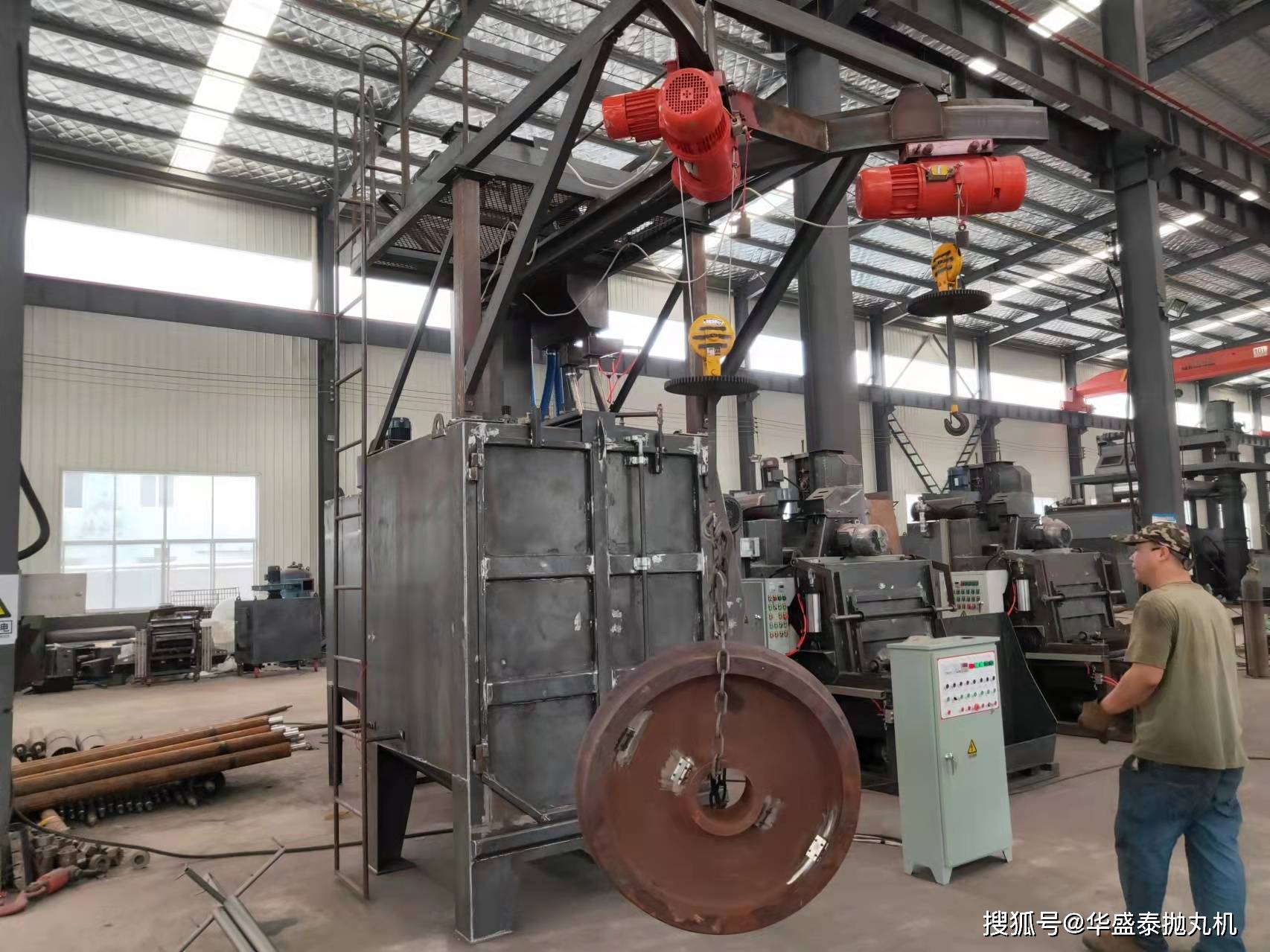 铆件打砂除锈机(图1)