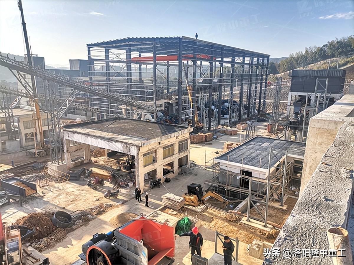 铜矿尾沙含泥量太高，请问有降低含泥量的设备吗？(图1)