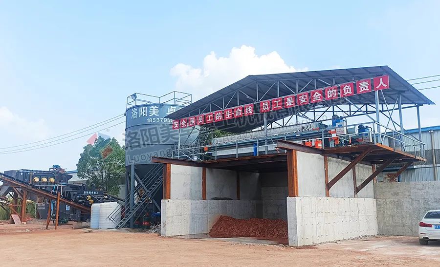 聚焦时产150吨湖北武汉石粉洗砂生产线案例现场(图4)