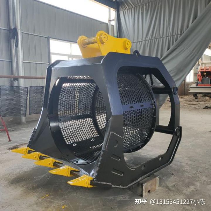 云南挖机带筛分斗360度旋转筛分斗设备可定制(图4)