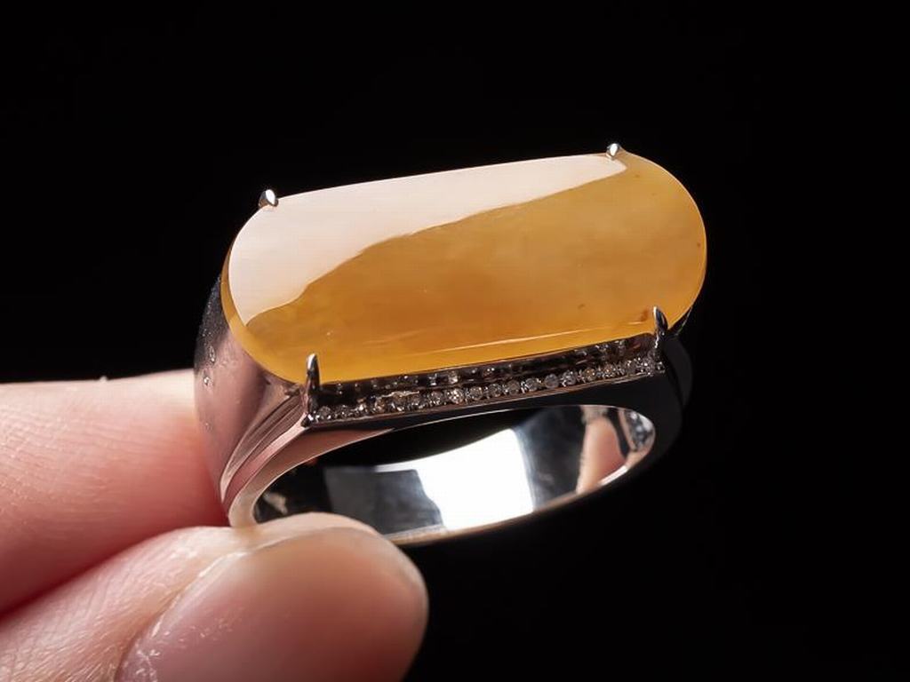 黄翡翠属于什么档次？它的价值如何？(图5)