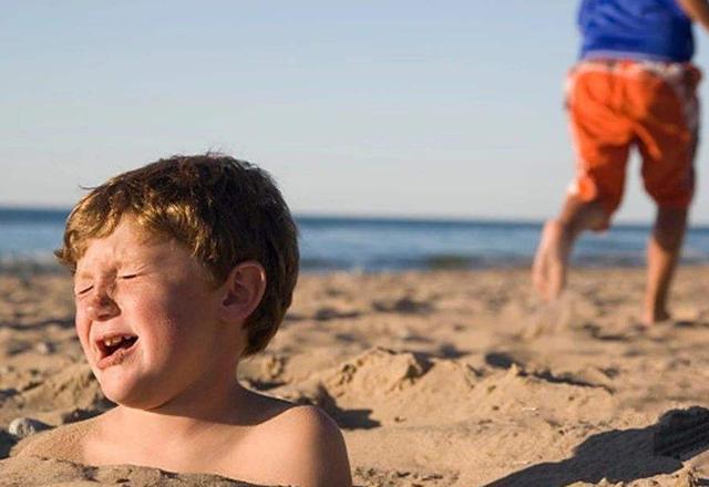 沙漠底下有水有多危险？老外用小车模拟得出答案，结果让人后怕！(图4)