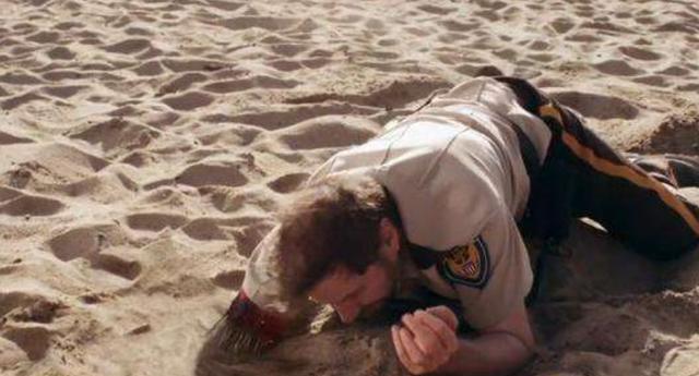 沙漠底下有水有多危险？老外用小车模拟得出答案，结果让人后怕！(图2)