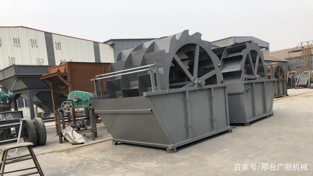 轮式洗砂机筛砂洗沙一体机移动破碎机滚筒筛沙机筛沙机(图1)