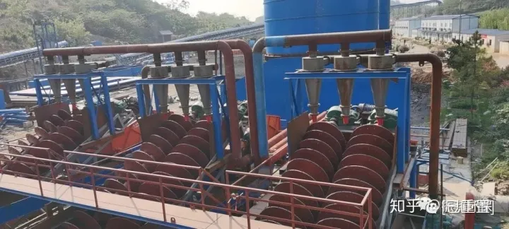 振邦干货螺旋分级机、螺旋洗砂机你还傻傻分不清？振邦帮你搞定它！(图4)