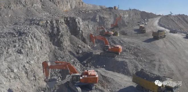 新闻特写：绿色“峰”碑(图9)