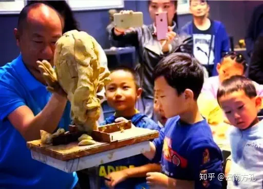 中国昆明艺术中心暨曹雄艺术馆落成开馆(图6)