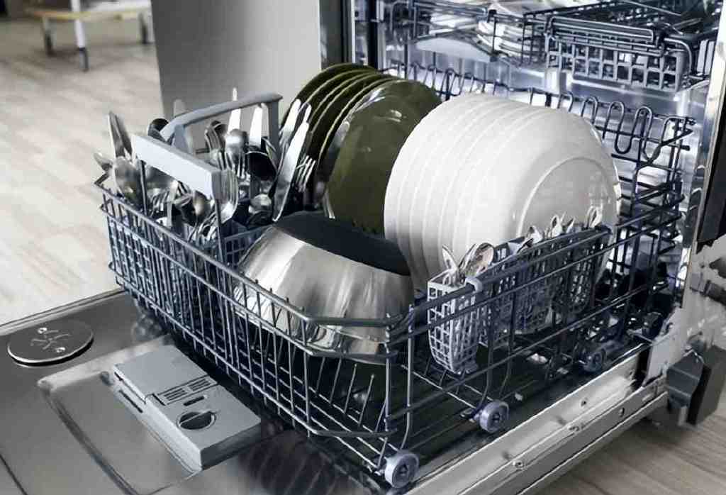 为什么老年人都不用洗碗机、烘干机？是不好用，还是“观念问题”(图4)