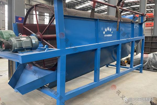 滚筒筛沙机同鹅卵石制砂机配合使用效果更好(图3)