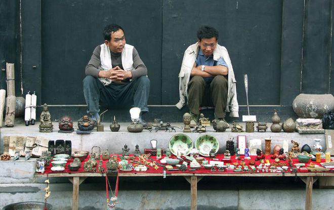 小伙工地筛沙子发现战国青铜剑，出价20万没卖，决定无偿上交国家(图5)