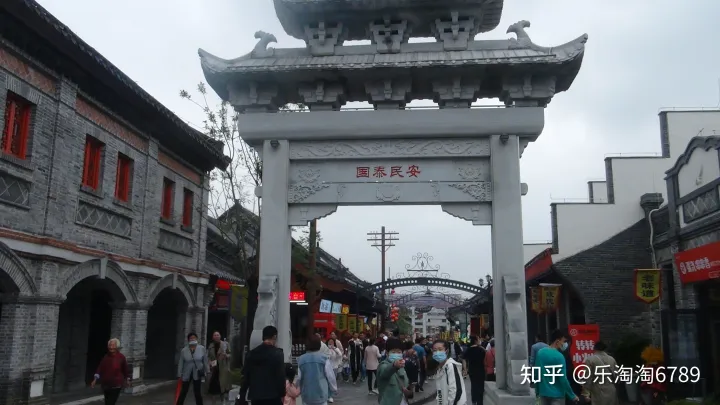 泰安：泰山南麓又一新建景点开放，美食满街，不失古味，不丢今味，成为又一网红打卡地，这地方忒管了！(图3)