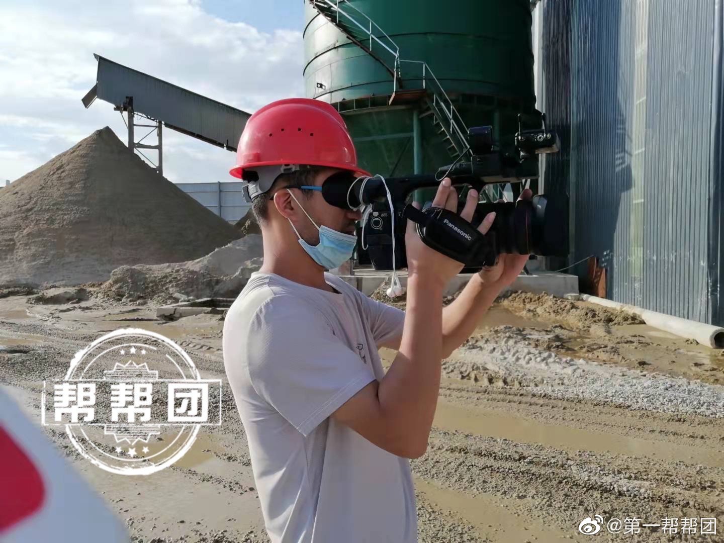 石子加工厂噪音扰民又污染环境，环境部门现场叫停！(图1)