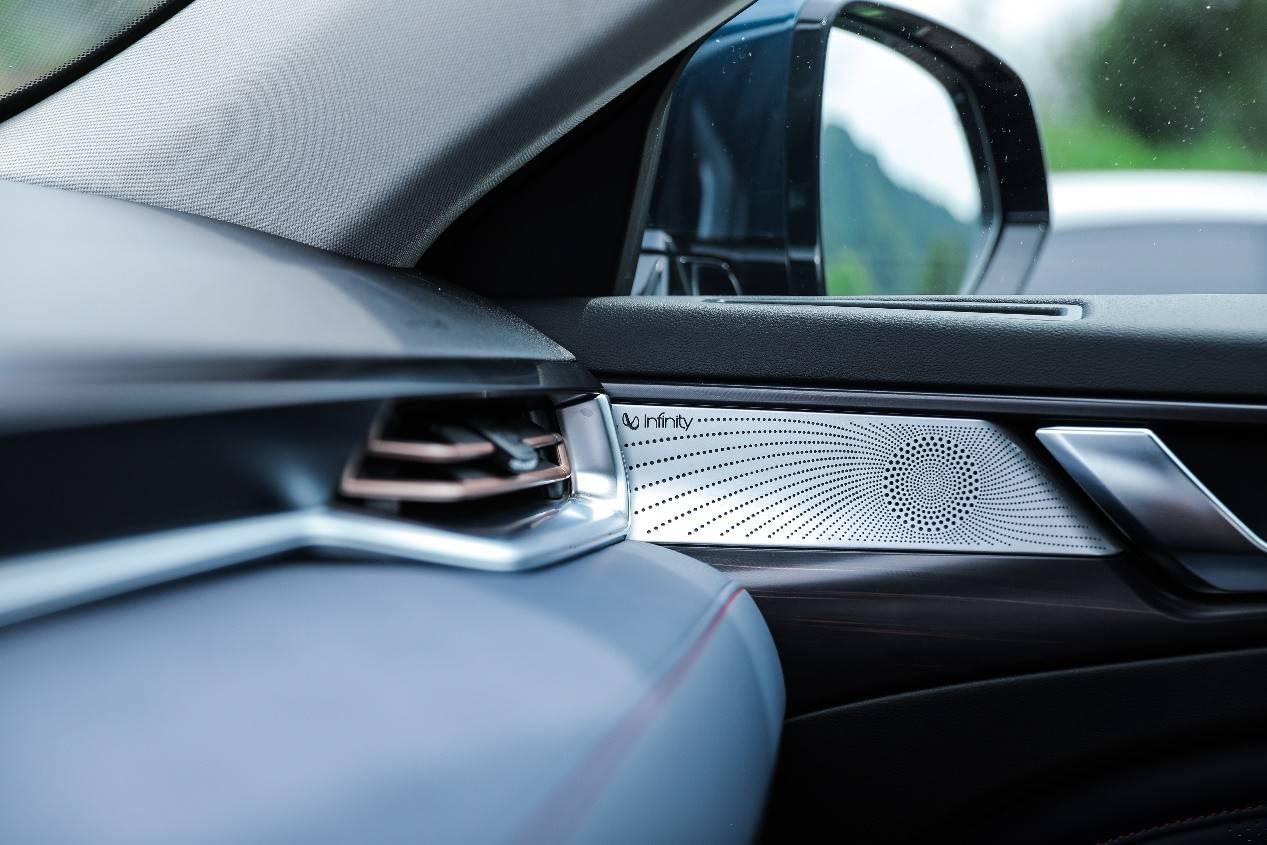 标配长续航PHEV+HWA，拿铁DHT-PHEV携26项全维儿童呵护实力登场(图7)