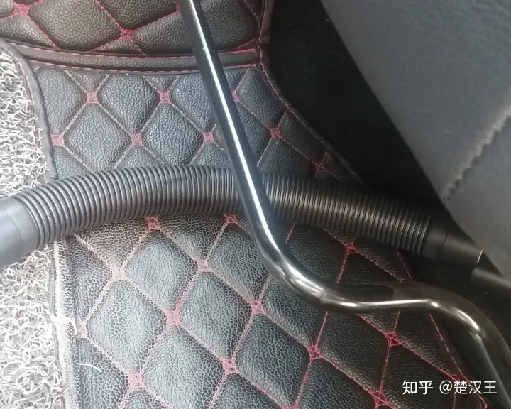 车载吸尘器的使用(图19)