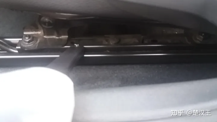 车载吸尘器的使用(图23)