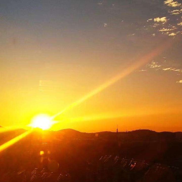 买了一套新房，你碰到过哪些糟心事？房屋质量、资金交易，是否出现问题？买卖二手房你被房产中介套路了吗？(图1)