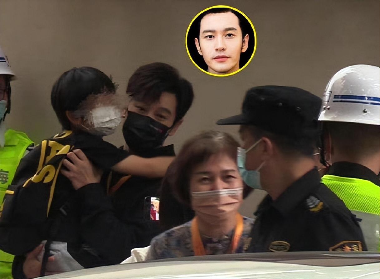 Angelababy带小海绵玩夹娃娃机，无精打采，通宵没有休息(图7)