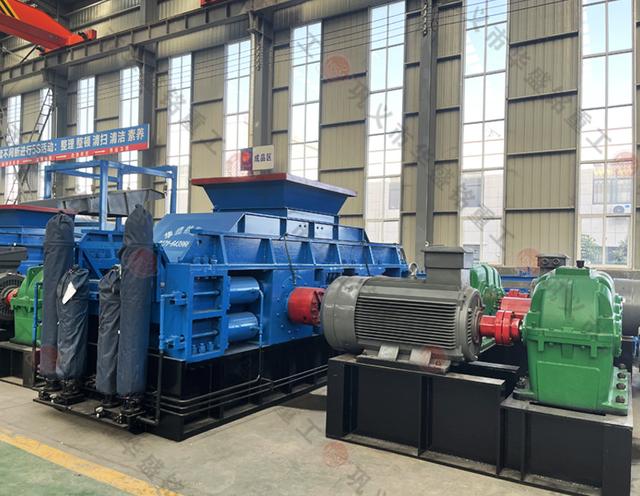 豆石、瓜米石制砂机_风化石石头对辊制砂机_豆石破碎制砂工艺流程(图1)