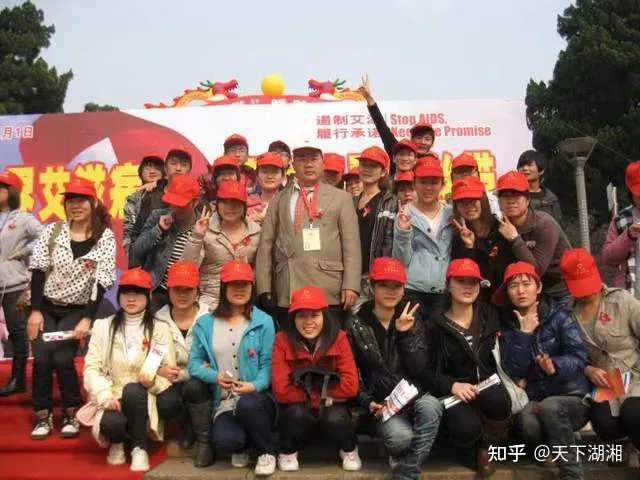 “我们没有忘记你！”长沙爱心市民慰问金牌义工王富成(图5)