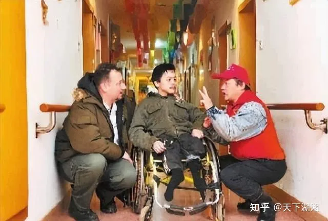 “我们没有忘记你！”长沙爱心市民慰问金牌义工王富成(图39)