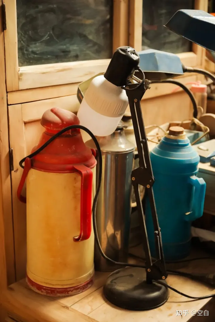 藏在成都城东的旧物市场，几十元淘回一个家！(图30)