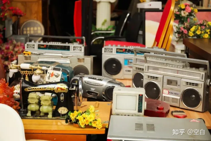 藏在成都城东的旧物市场，几十元淘回一个家！(图33)