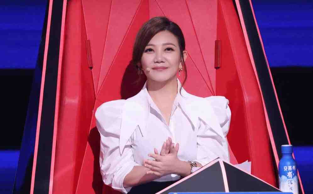 《好声音》赛制升级优点明显，李玟却硬用自己的小心机放大了缺点(图7)