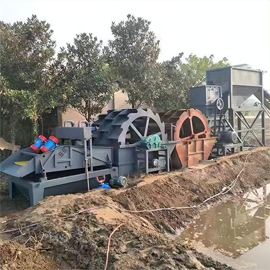 多槽水轮式砂石清洗机兢兢业业(图2)