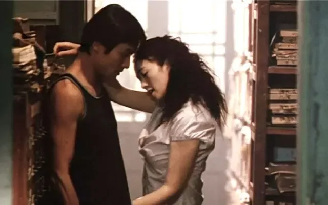 Gay吧男舞者被捡尸，年仅20惨遭性瘾男凌辱，一夜用掉30+避孕套那些酒吧gay吧你不知道的事儿(图5)