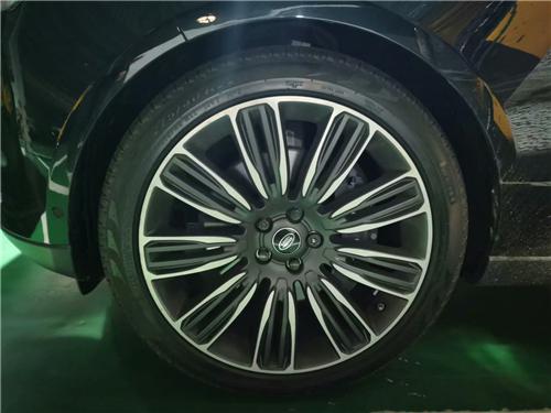 新一代路虎创世加长机械增压加涡轮增压(图6)