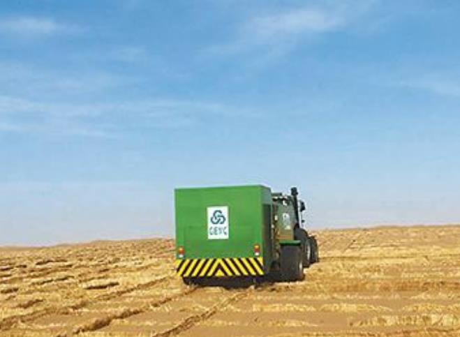 我国发明的“治沙神器”，一天可以吞噬40亩沙漠，效果事半功倍！(图3)