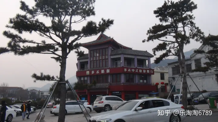 泰安一条街道，首有著名景点，尾有繁华夜市，低调却有顶尖美食，内有一建筑承载了几代人的记忆！(图5)