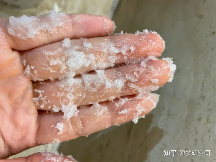 控油洗发水哪个牌子好｜十款口碑爆棚的无硅油洗发水推荐，拯救“油头星人”(图10)