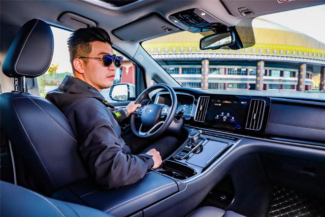 伸手就能摘星星传祺M8躺赢珠峰(图4)