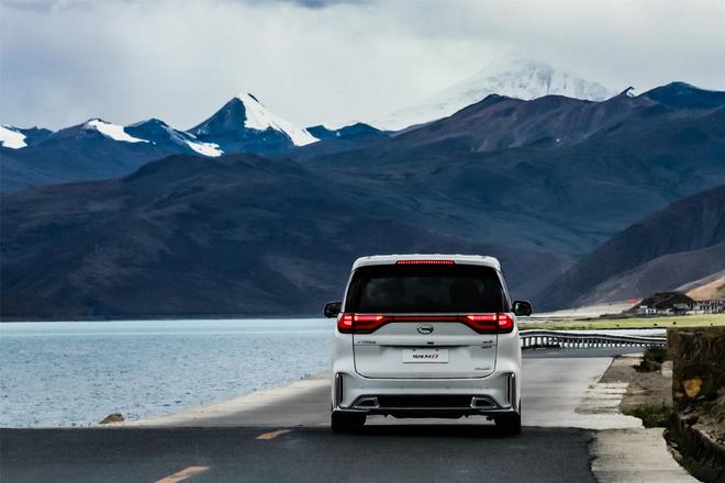 伸手就能摘星星传祺M8躺赢珠峰(图18)