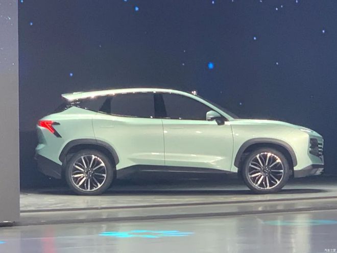 全新广汽传祺GS8正式上市；新款上汽大众朗逸内饰曝光(图6)