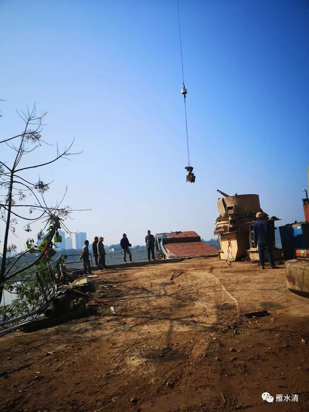 衡阳市河长办霆雷出击打击非法制洗砂乱象(图3)
