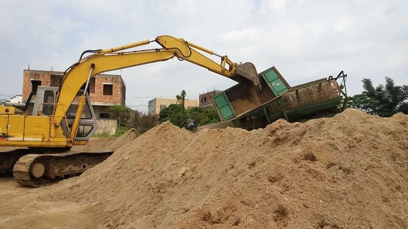 陆丰某村的‘非法洗砂场’进行依法取缔..(图3)