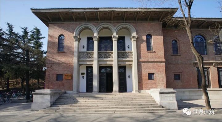 基于新时代教学理念下高等教育教学楼室内空间改造探索与实践——以清华大学教室空间改造项目为例(图1)