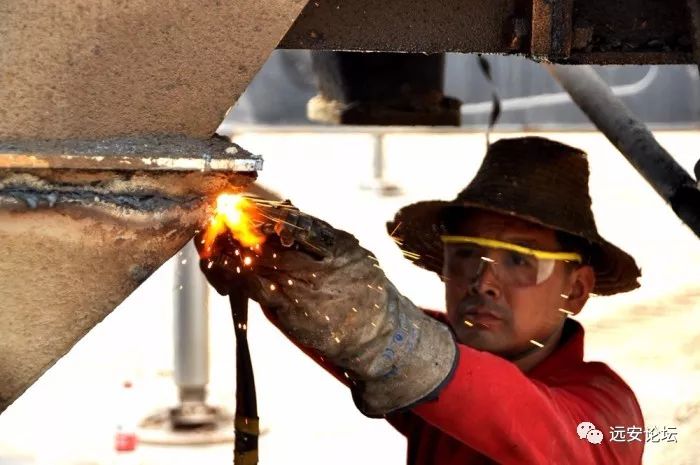 占用河道，理应强制拆除(图15)