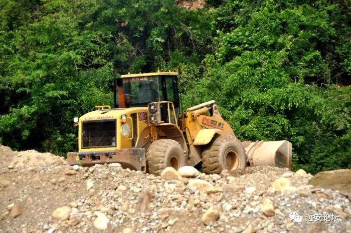 占用河道，理应强制拆除(图11)