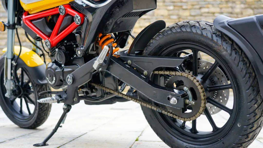 12680元起嘉陵CoCoSVR180运动弯梁售价公布​！同场CoCo机车品牌正式发布！(图59)