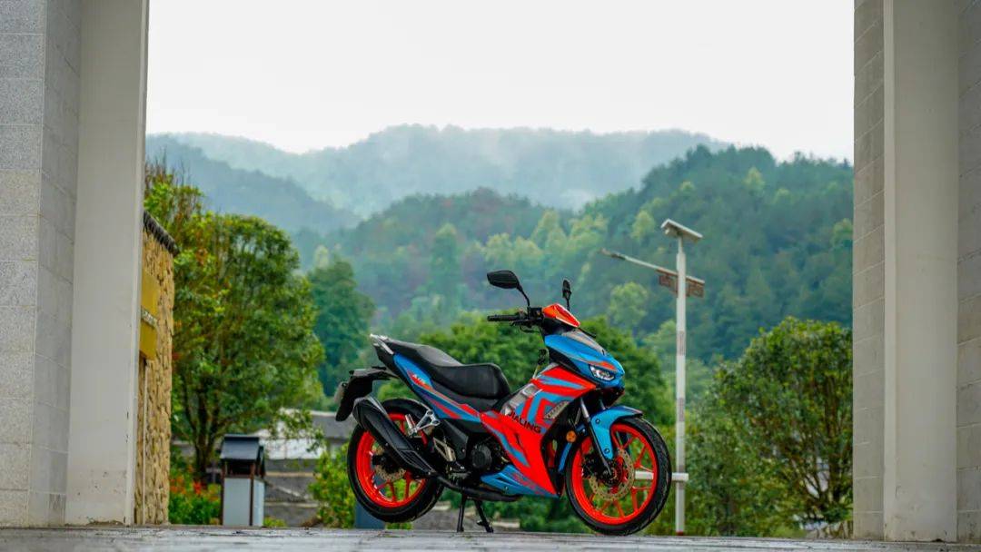 12680元起嘉陵CoCoSVR180运动弯梁售价公布​！同场CoCo机车品牌正式发布！(图8)