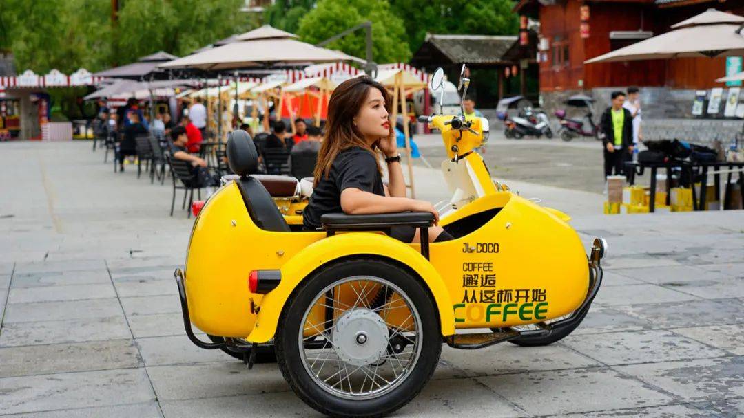 12680元起嘉陵CoCoSVR180运动弯梁售价公布​！同场CoCo机车品牌正式发布！(图54)