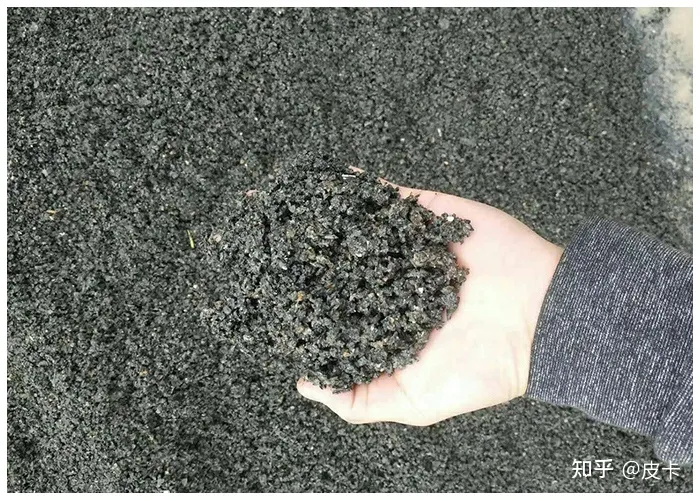 制砂机出料含粉量过大是什么原因？怎么解决？(图1)